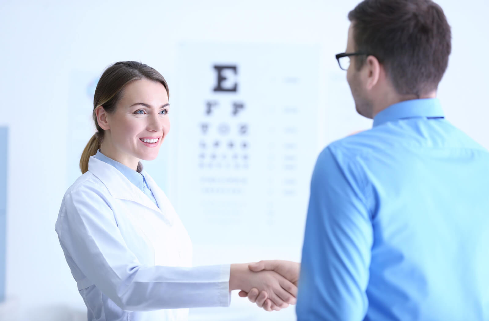 how-do-opticians-optometrists-and-ophthalmologists-differ